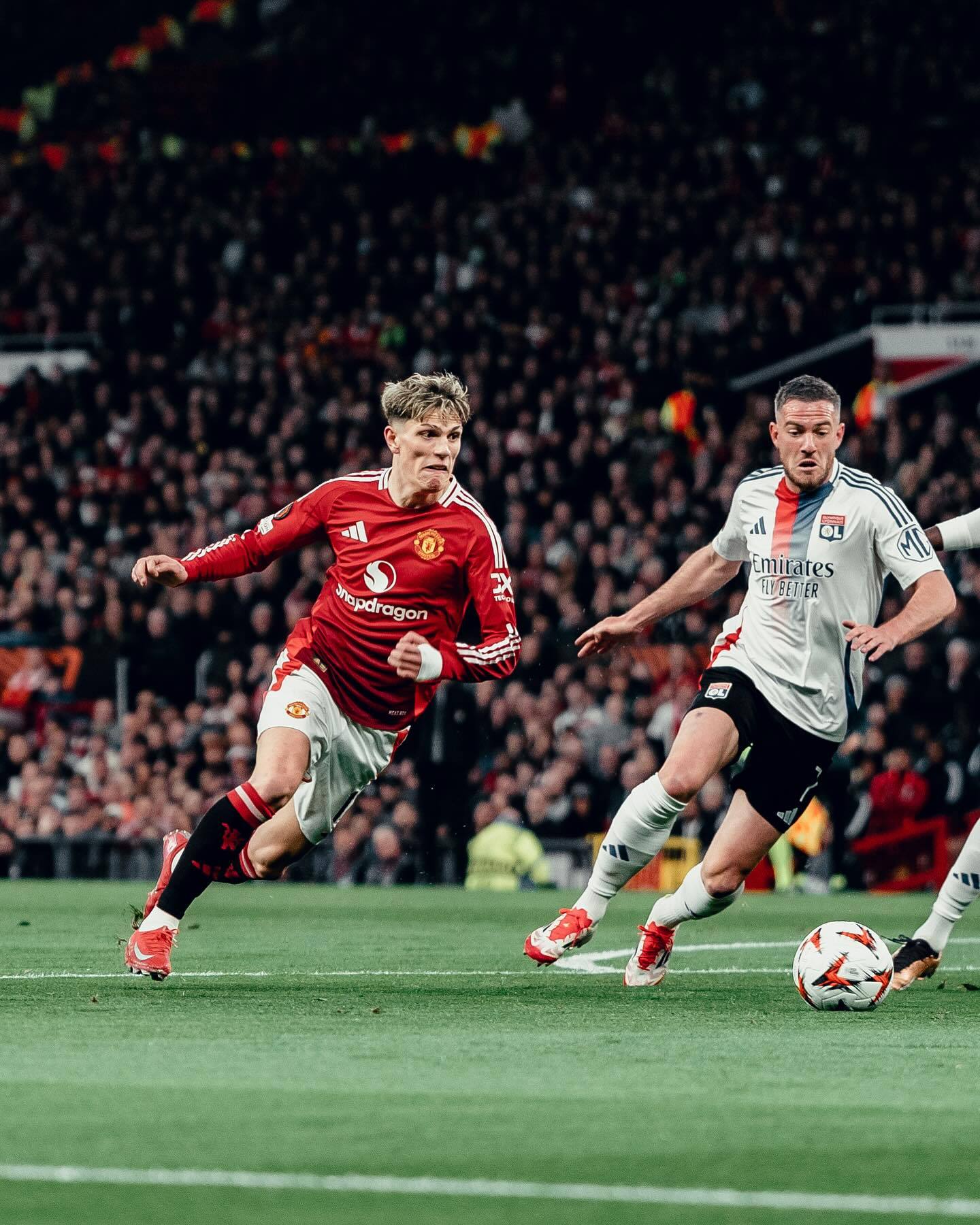 B体育体育竞技-欧国联比赛中的惊险时刻，岁月静好的简单介绍