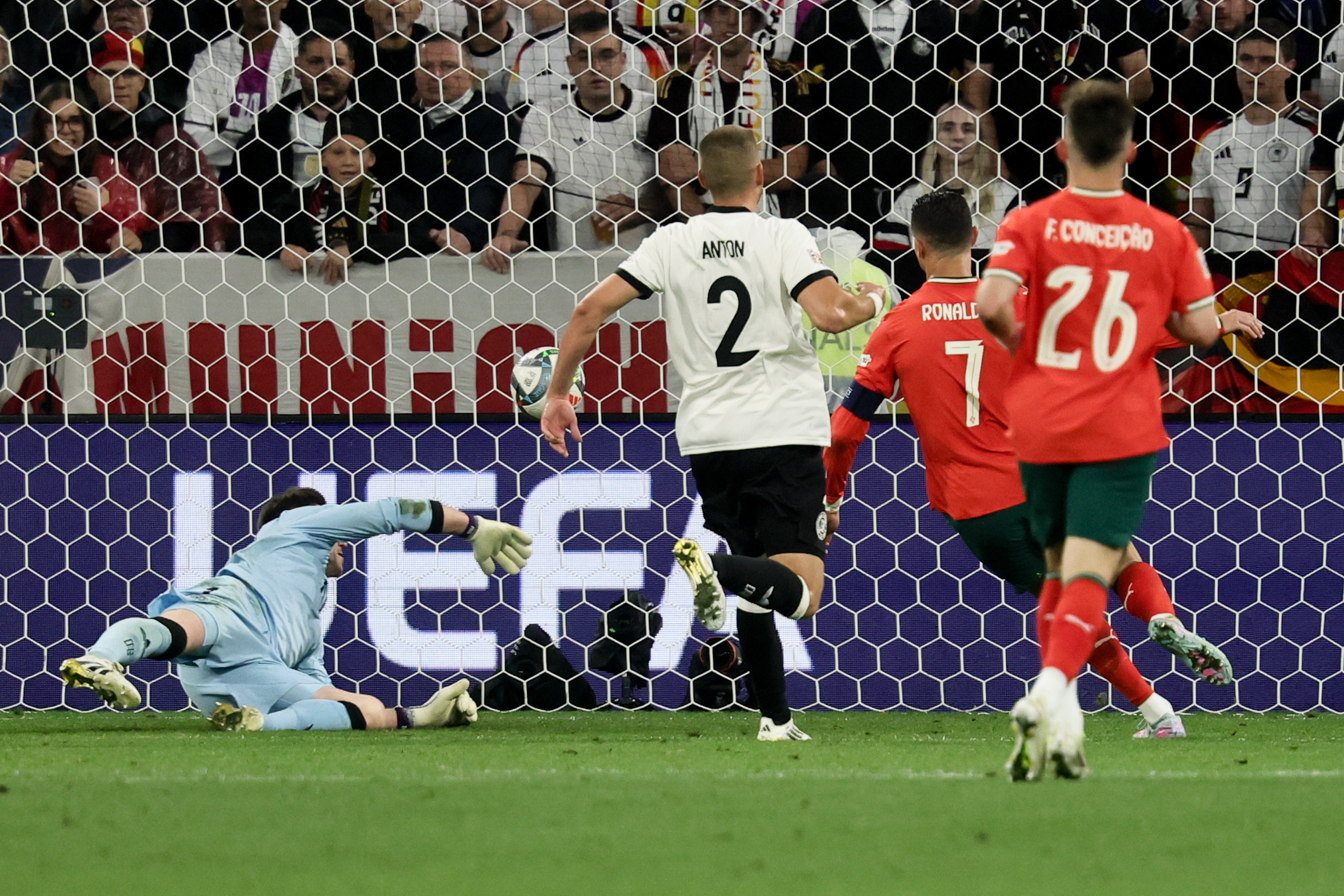 欧预赛热门球队全面备战下一轮比赛