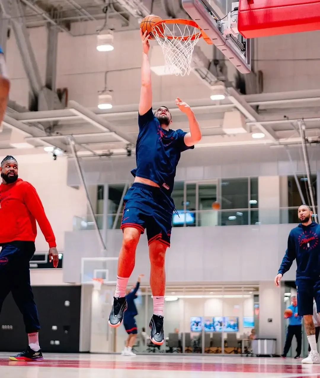 快船被逆转，掘金跻身下一轮的简单介绍