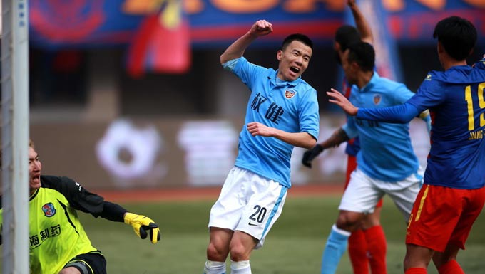 关于青岛中能力克武汉卓尔，豪取三分的信息