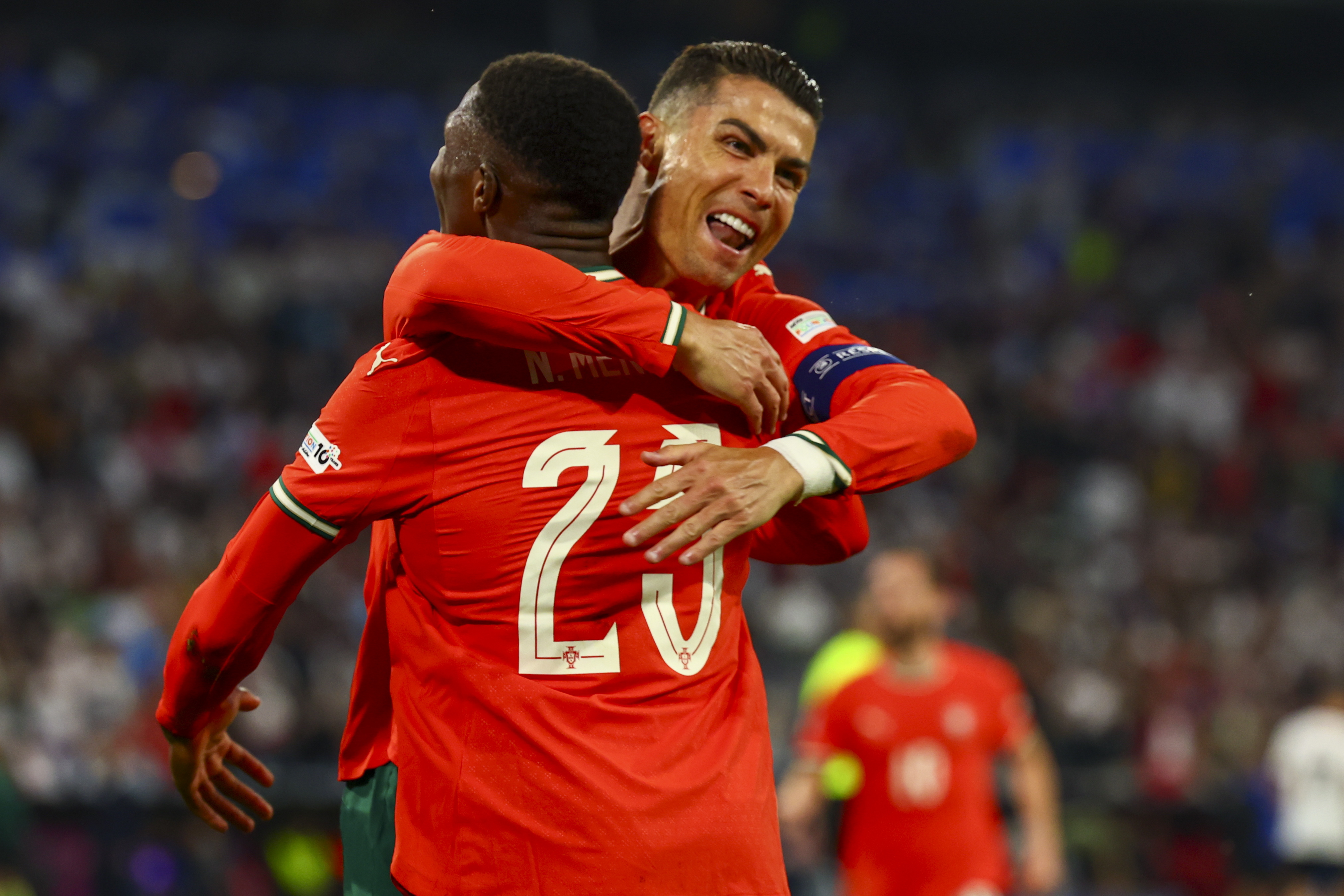 B体育体育app下载地址-包含葡萄牙逆转英格兰，晋级欧预赛半决赛的词条