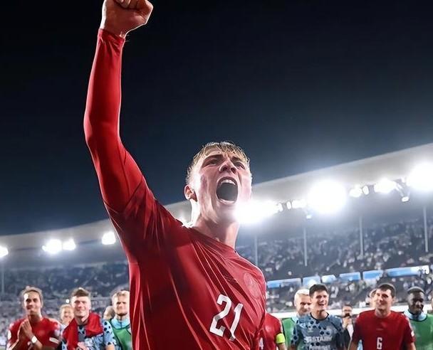 波兰队成功战胜丹麦队挺进半决赛