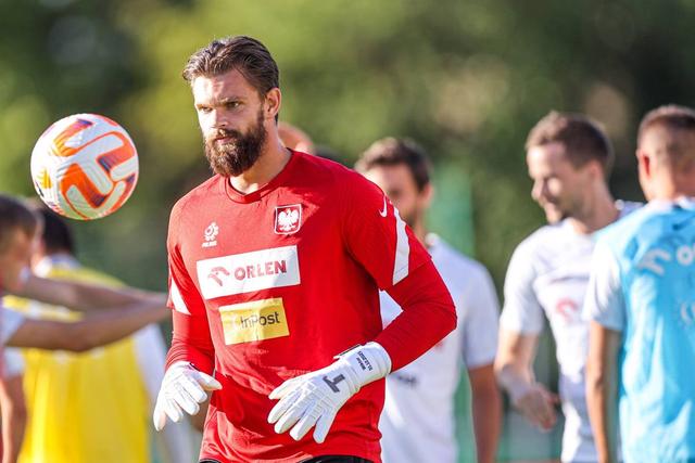 波兰队成功战胜丹麦队挺进半决赛